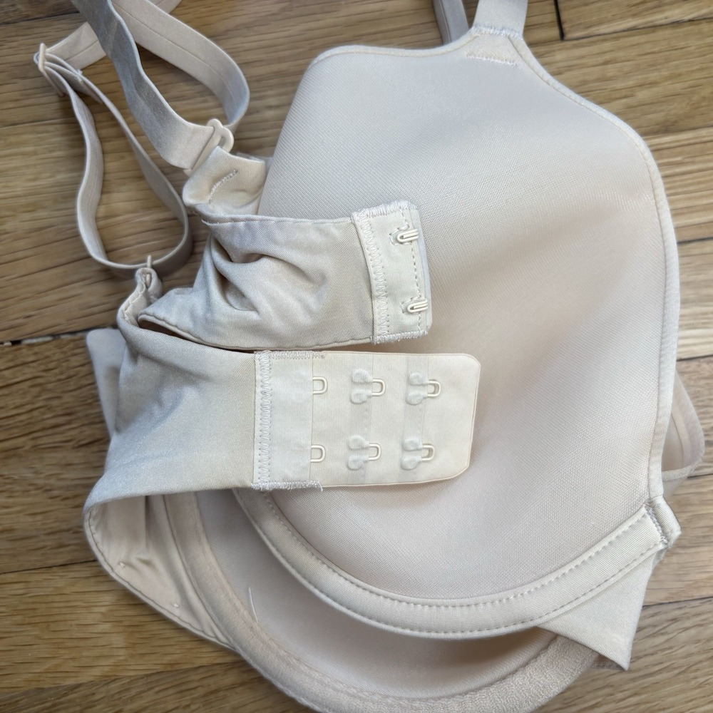 SKIMS Weightless Demi Bra Nude Tan Women's 32DDD‎ Unlined Underwire Lightweight - Picture 6 of 10